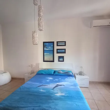 La Casa Rosada Feriehus Arbus